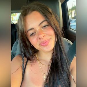 Meet your Posher, Aubrie